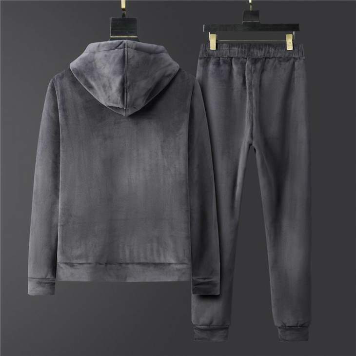 Picture of Versace Sweater Suits _SKUVersaceM-3XL12yn4642745